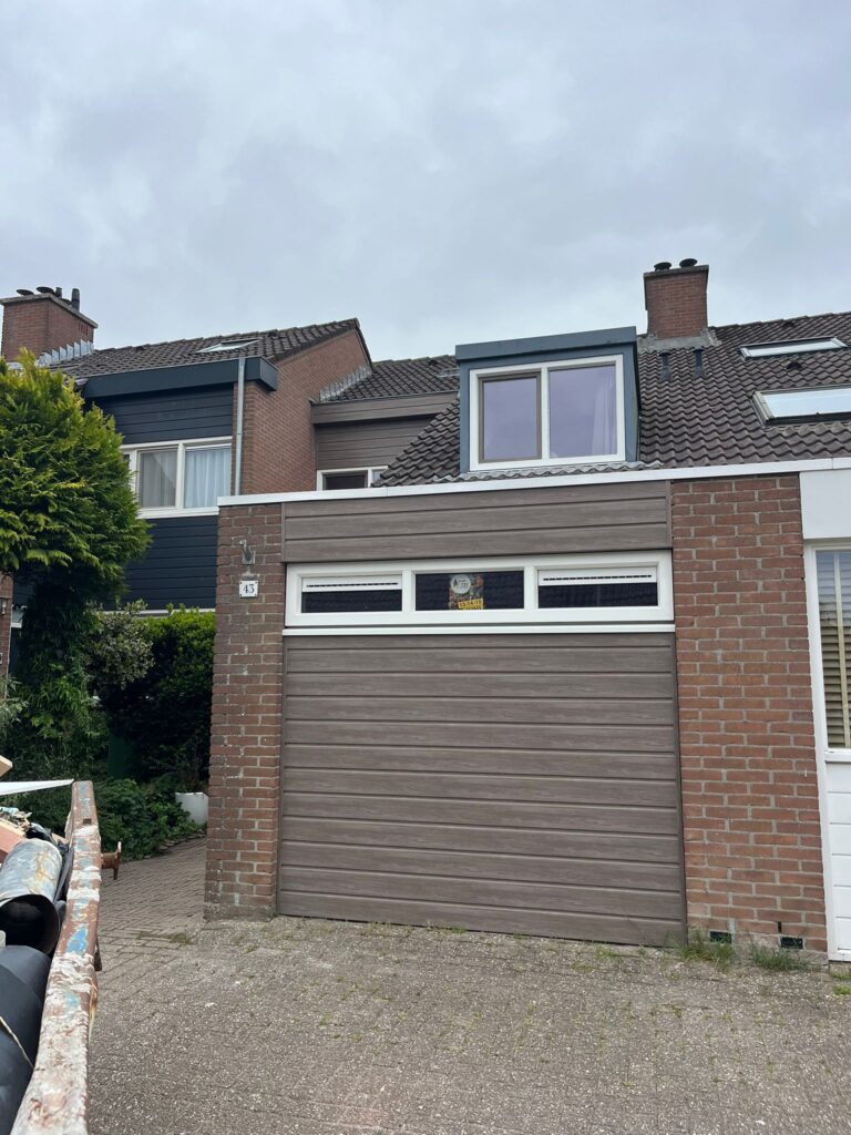 Laura's HI Design gevelwijziging muurbekleding rabbatdelen kozijnwijzging kozijn kunststof